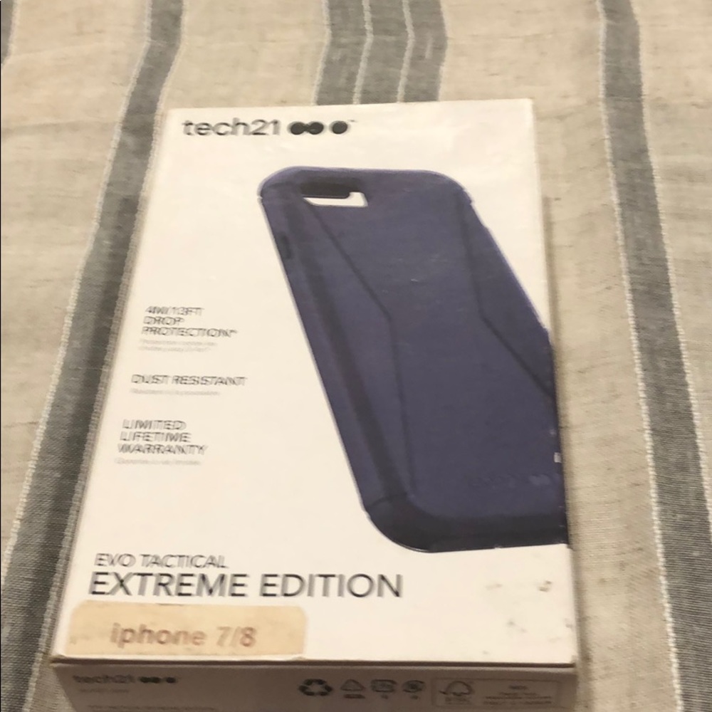 iPhone 7/8  and new  SE Tech 21 Evo case